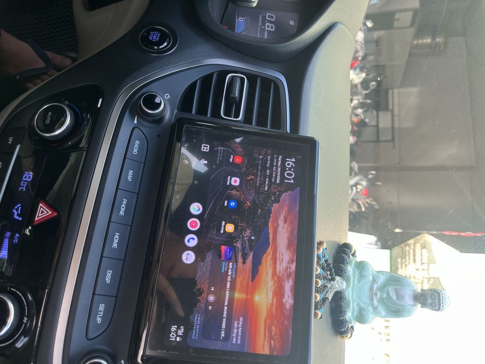 Phân Biệt Các Ứng Dụng Xem YouTube Trên Android Auto: Vì Sao Chọn AACast Pro? [Video]